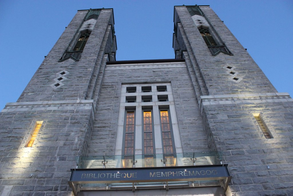 extérieur bibliothèque memphrémmagog