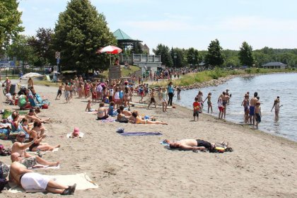 Plages, jeux d'eau, baignade, corridor de nage | Ville de MAgog