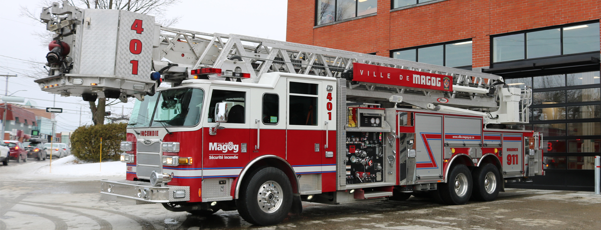 Ville de Magog | Service de sécurité incendie : camion échelle #401