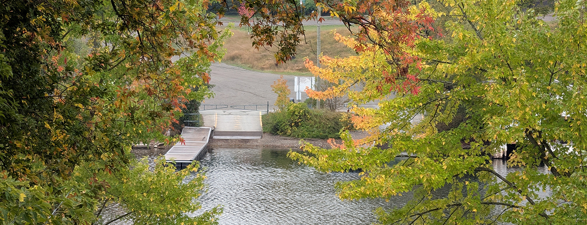 Actualité - Niveau du lac Memphrémagog et de la rivière Magog | Les plaisanciers invités à la prudence lors de la sortie de l’eau de leur embarcation