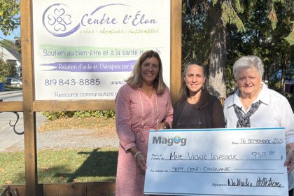 Communiqué - Fonds Denise Poulin Marcotte | La Ville de Magog remet une bourse de 750 $ à Mme Vickie Levasseur