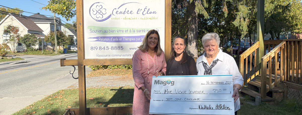 Communiqué - Fonds Denise Poulin Marcotte | La Ville de Magog remet une bourse de 750 $ à Mme Vickie Levasseur